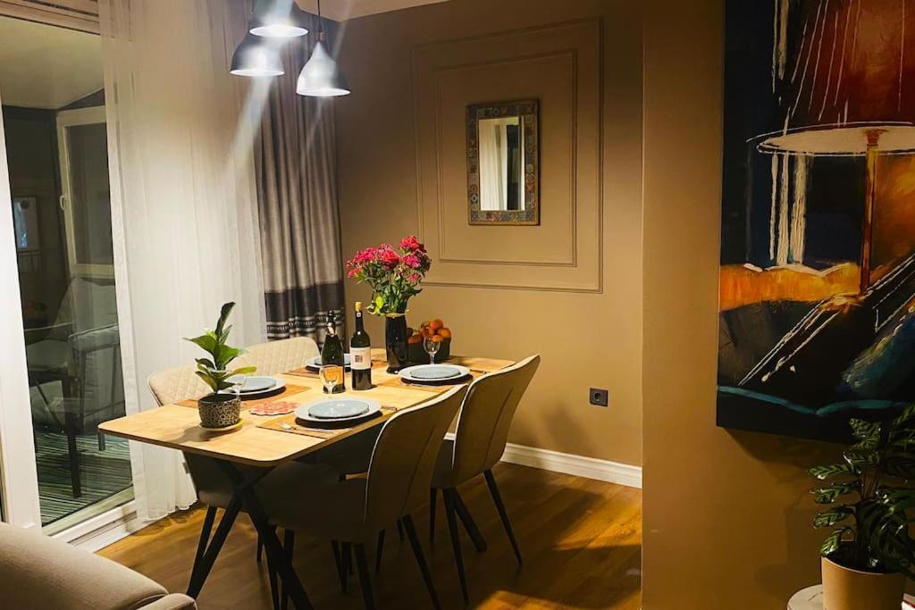 דירות איסטמבול Sisli Osmanbey Taksim Large Terrace, Quietness And Space מראה חיצוני תמונה
