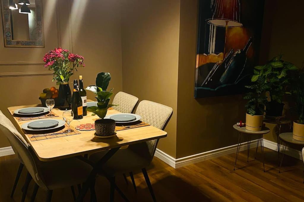 דירות איסטמבול Sisli Osmanbey Taksim Large Terrace, Quietness And Space מראה חיצוני תמונה